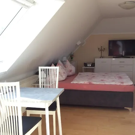 Angela In Schwerin Apartment